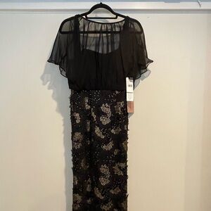 Aidan Mattox Elegant Black Cap Sleeve Gown